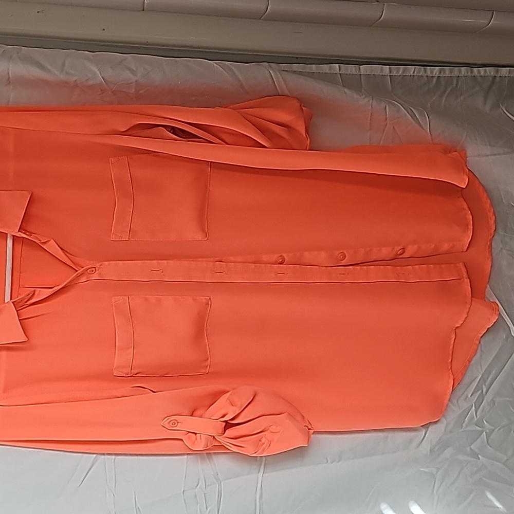 Apt.9 100% polyester dress shirt M
